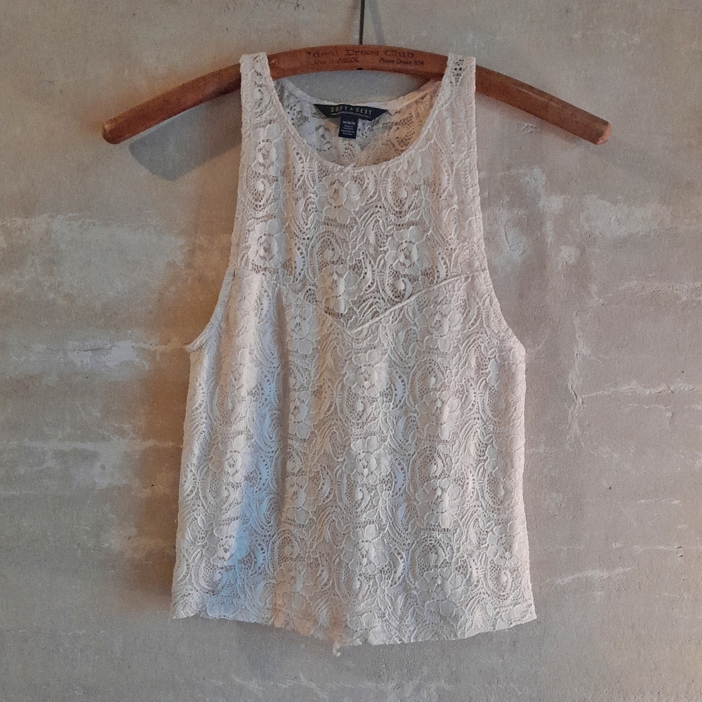 498a. cream lace American Eagle Soft & Sexy sleeveless cropped tank top, M